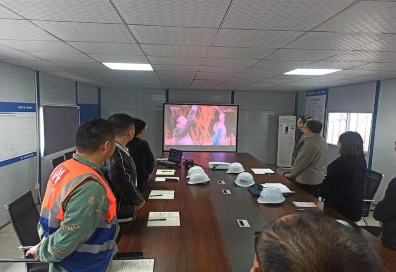 爱众房产党支部开展爱国主义教育活动 (2)_800-550